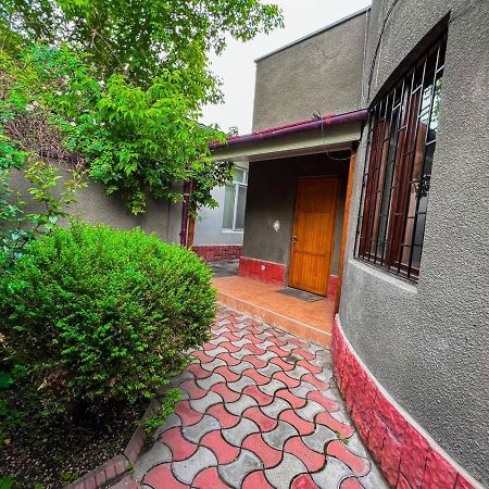 Ala-Bel Guesthouse Bishkek Exterior photo